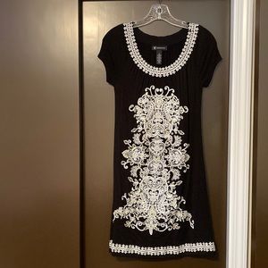 Black Embroidered Dress szS